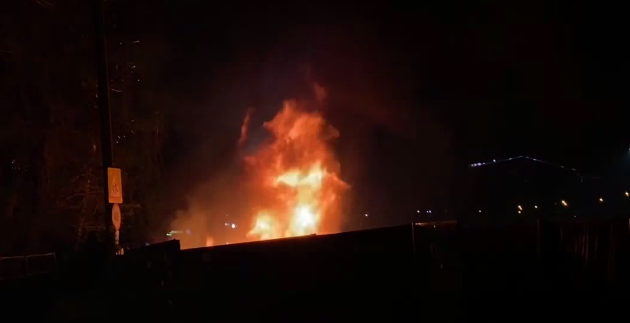 В Казани на стройке транспортной развязки загорелась газовая труба